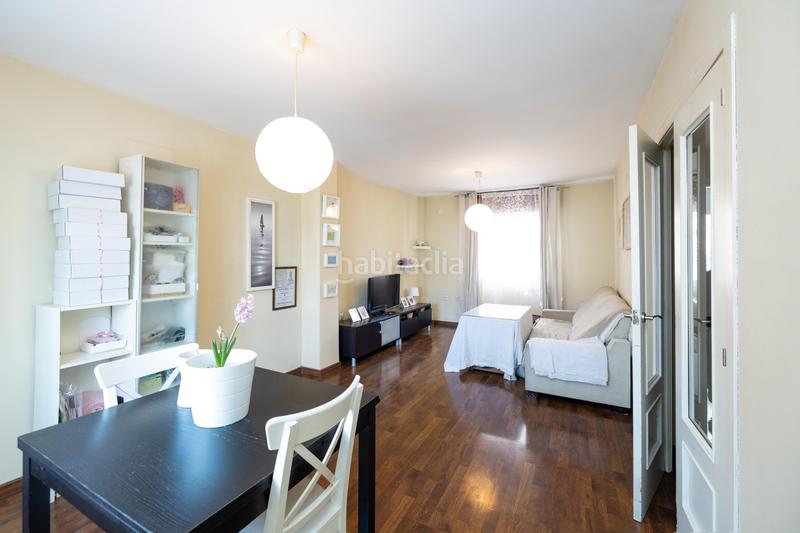 Foto fe4e40b7-7662-47ef-adcf-8a4ee40efe75. Semi detached house with parking in Huétor Vega