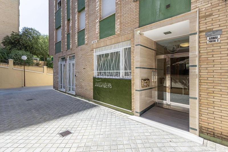 Foto dd233987-cd85-4612-aa68-4feb2389ad2a. Flat with parking in Pajaritos Granada