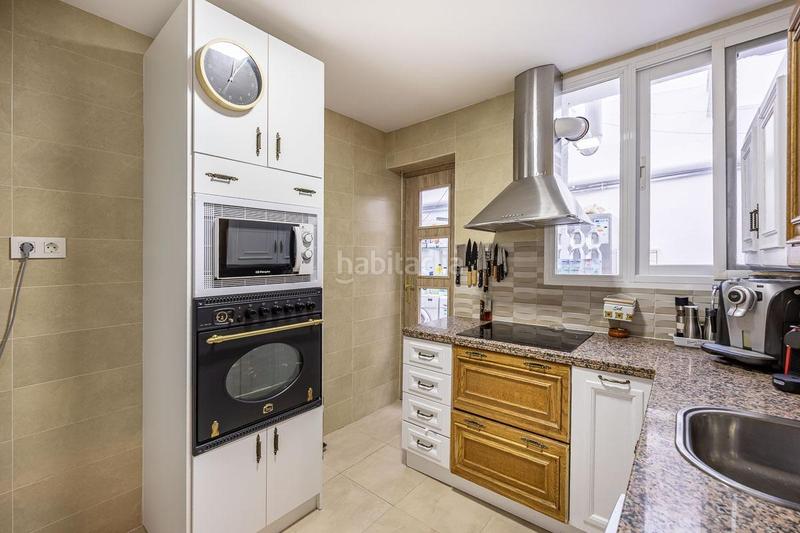 Foto a559f68d-44de-41f8-9bd2-0e69b2823480. Casa a schiera con parcheggio piscina in Barrio de la Vega Monachil