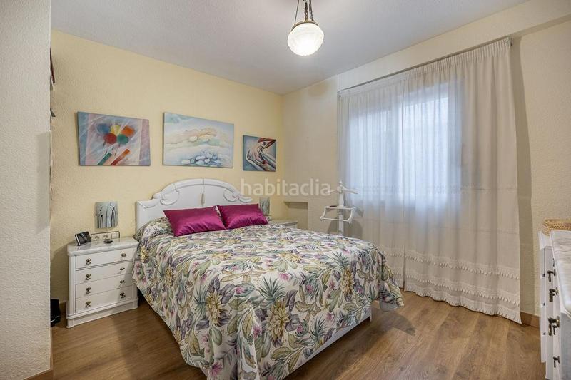 Foto b9c67084-13b5-4dd9-9a9c-8091a7f99d45. Casa a schiera con parcheggio piscina in Barrio de la Vega Monachil