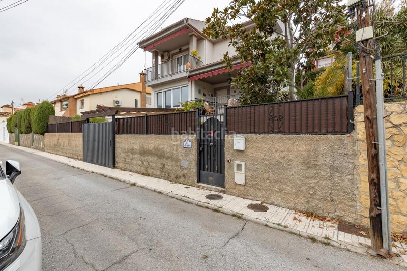 Foto a75b94f9-28bf-425e-b395-c829207662bb. Casa en magnolios 8 chalets con piscina y zonas verdes en los pinillos en Pinos Genil