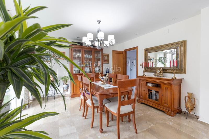 Foto ade3ba64-09cc-486a-89d1-3bd59b98cf45. Casa en magnolios 8 chalets con piscina y zonas verdes en los pinillos en Pinos Genil