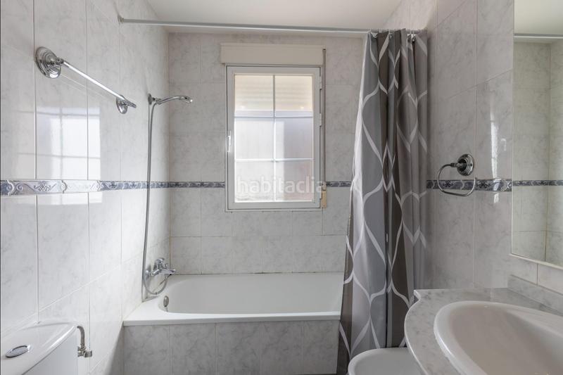 Foto ae18f8fd-fe15-42d6-a13f-572158ca1317. Casa adossada amb calefacció aparcament a Cájar