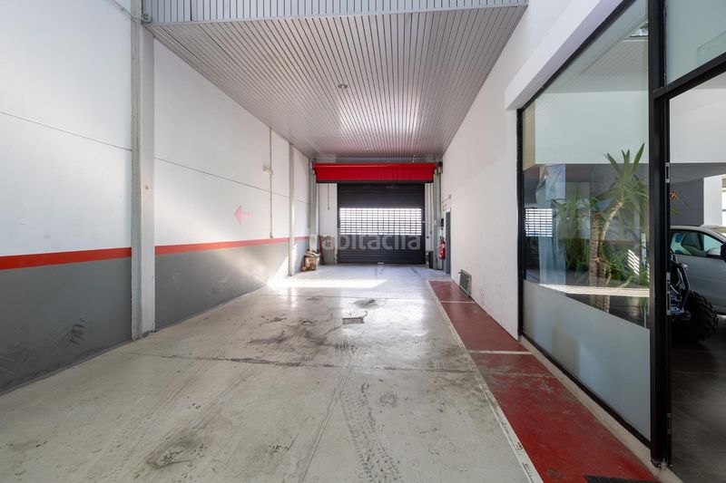 Foto 03bbc2cb-9e85-41e8-867c-1d1e64855e8d. Edifici a Peligros