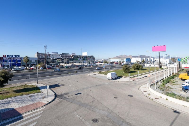 Foto f3801347-aa33-40ce-9190-f0991dd10164. Edifici a Peligros