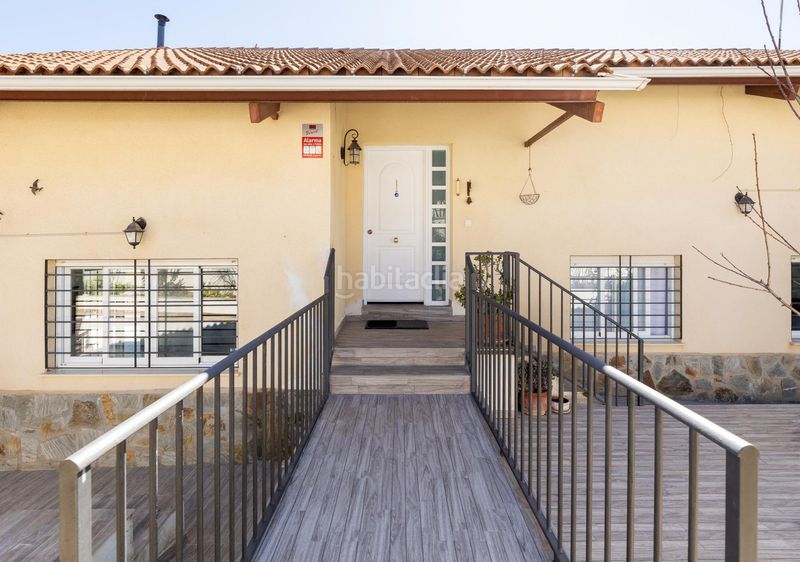 Foto 057b7228-5a8f-42aa-a1a3-fd9249387a06. Casa amb aparcament a Nívar