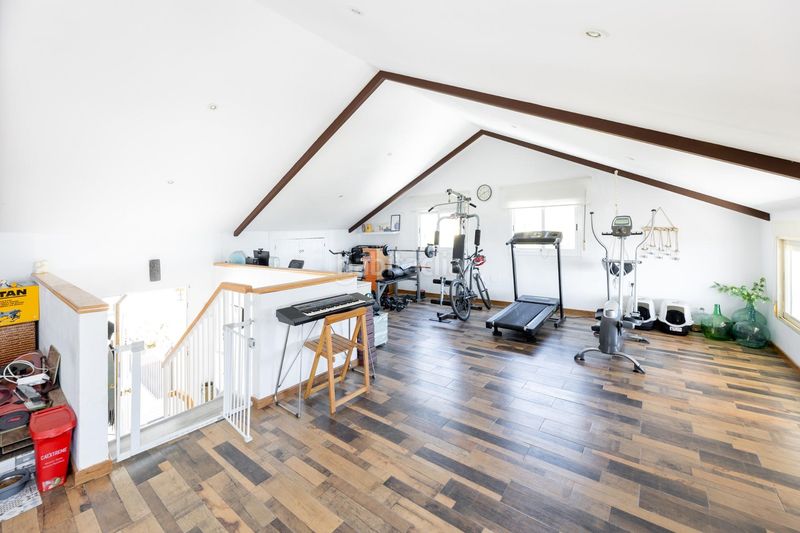 Foto a1c2e21a-106f-4141-b370-ebf7a84f0d07. Casa amb aparcament a Nívar