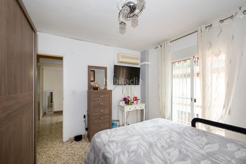 Foto 16d88b3e-fb58-45ca-8720-f92489e9482c. Casa adossada amb aparcament a Atarfe