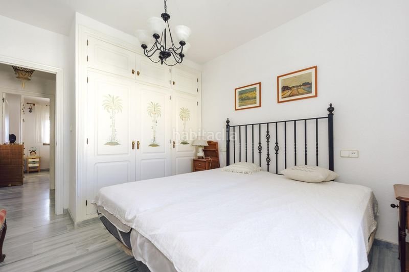 Foto 21b1cc4c-7b3a-4e6f-b687-c4f2daa77665. Àtic amb aparcament piscina a Salobreña costa Salobreña