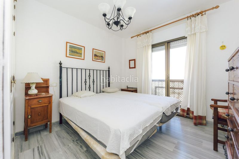 Foto b6a51a27-8b16-4cc5-8441-da2a744515f1. Àtic amb aparcament piscina a Salobreña costa Salobreña