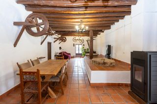 Chalet  Urbanización los cortijillos, dilar. Joyas así no duran! histórico molino harinero rehabilitado con v