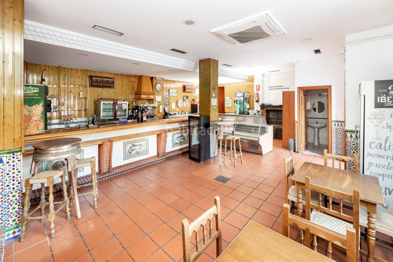 Foto 5b79a207-3e2d-4aa3-928c-dc7f34007016. Casa amb aparcament a Maracena