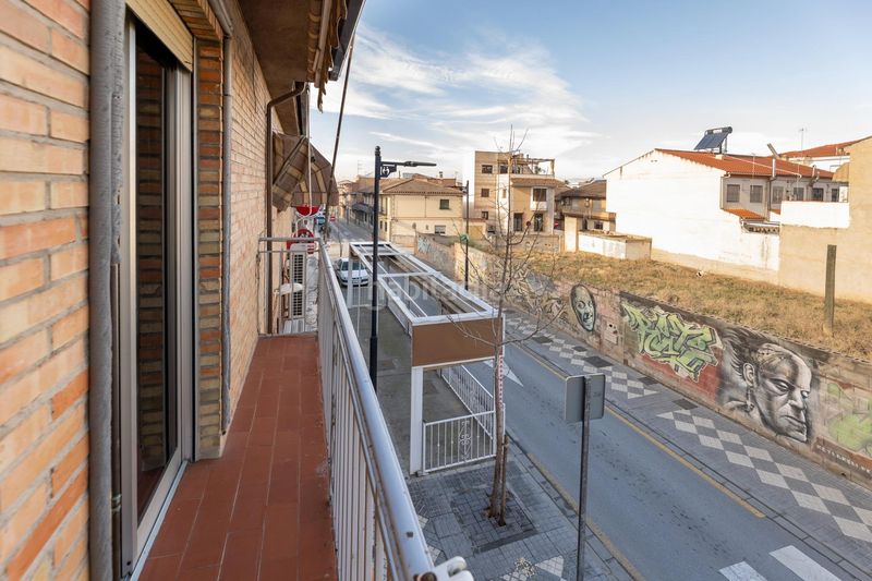 Foto 672b8f46-ee1f-48ef-b4a7-86e2425333c4. Casa amb aparcament a Maracena