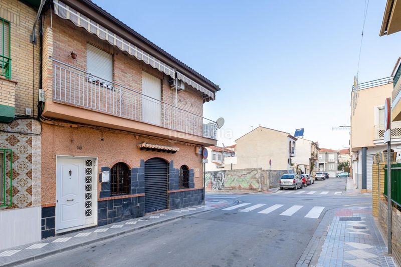 Foto b6e6b23f-3316-4a65-965a-5c44e53b2163. Casa amb aparcament a Maracena