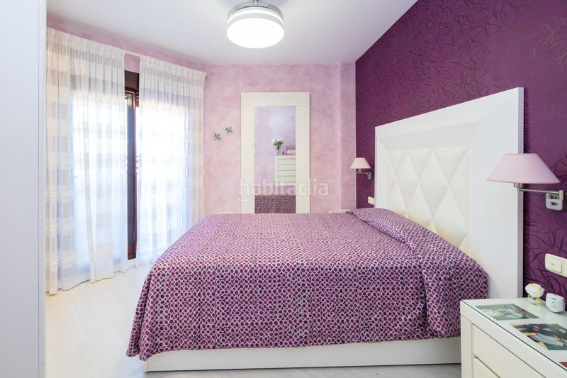 Foto 21fc77be-b692-46cb-a5f8-101318c61015. Àtic amb aparcament piscina a Playa de Granada Motril