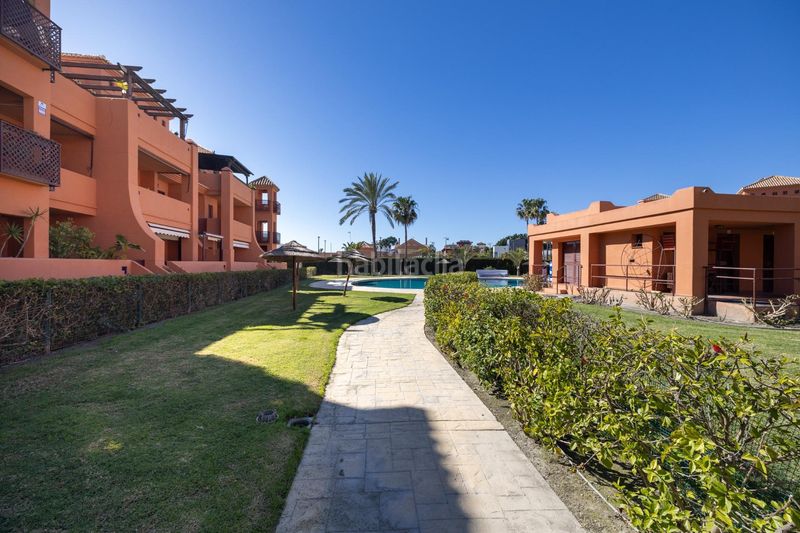 Foto 354994bf-801e-465c-9e6a-e439edf78646. Àtic amb aparcament piscina a Playa de Granada Motril