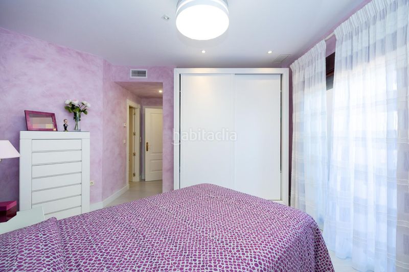 Foto d602ad50-8f26-4b22-a575-eea6fa37df7c. Àtic amb aparcament piscina a Playa de Granada Motril