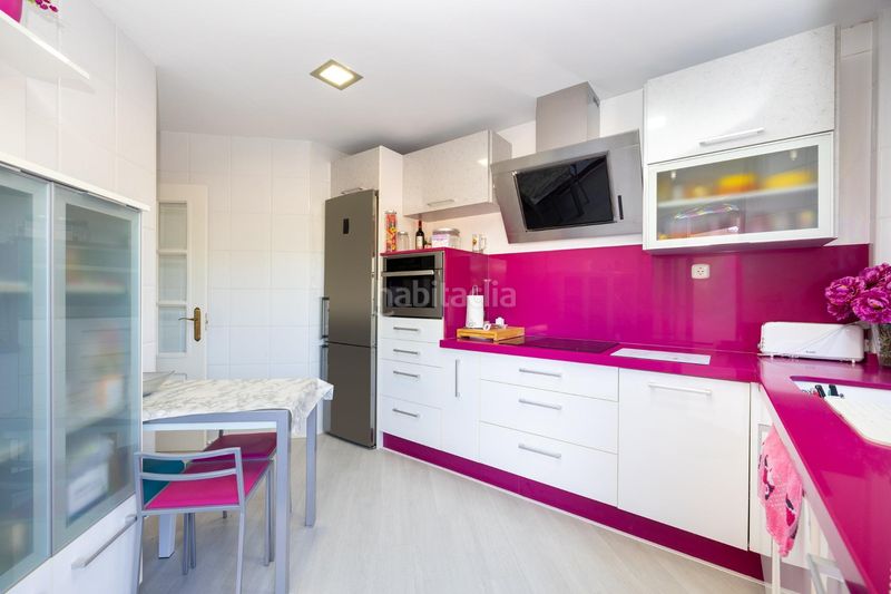 Foto daeabd7b-32f9-4ebc-9aa3-ce757d95a087. Àtic amb aparcament piscina a Playa de Granada Motril