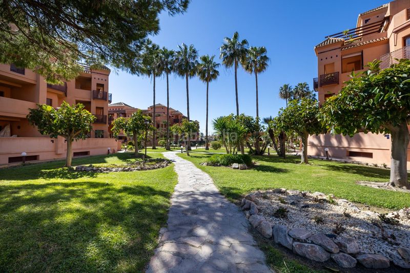 Foto f0e18ab2-7f2c-44fb-ac8e-a1d652e205d2. Àtic amb aparcament piscina a Playa de Granada Motril
