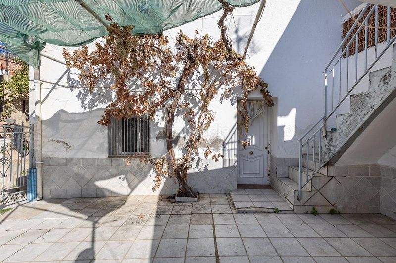 Foto b0c8677b-9a94-4f56-8687-5cc997c5dbe4. Casa amb aparcament a Monachil pueblo Monachil