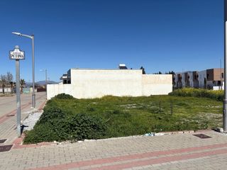 Terreny residencial  Calle calle petunia. Estupenda parcela en el vial de churriana de la vega ubicada en