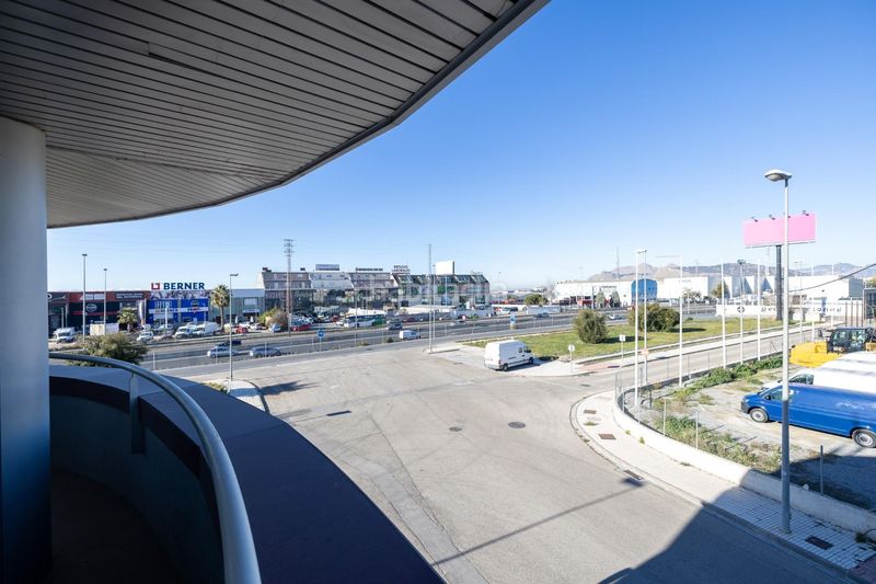 Foto 216c038a-5276-40c8-9e41-39fd8db222b7. Edificio in Peligros