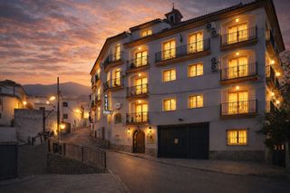 Gebäude  9 calle molinos. Hotel juan francisco en venta una joya hotelera en güejar sierra