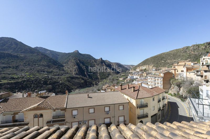 Foto dca40bbf-207b-4717-9403-383b69e6ca9b. Edifici a Güéjar Sierra