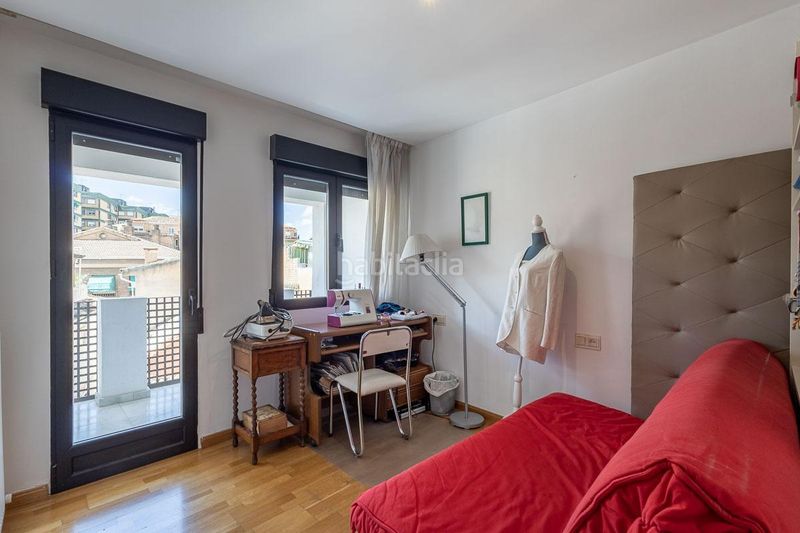 Foto b2de63c6-f84d-4b26-9b06-e0f9ac198c26. Casa amb aparcament a Bola de Oro Granada