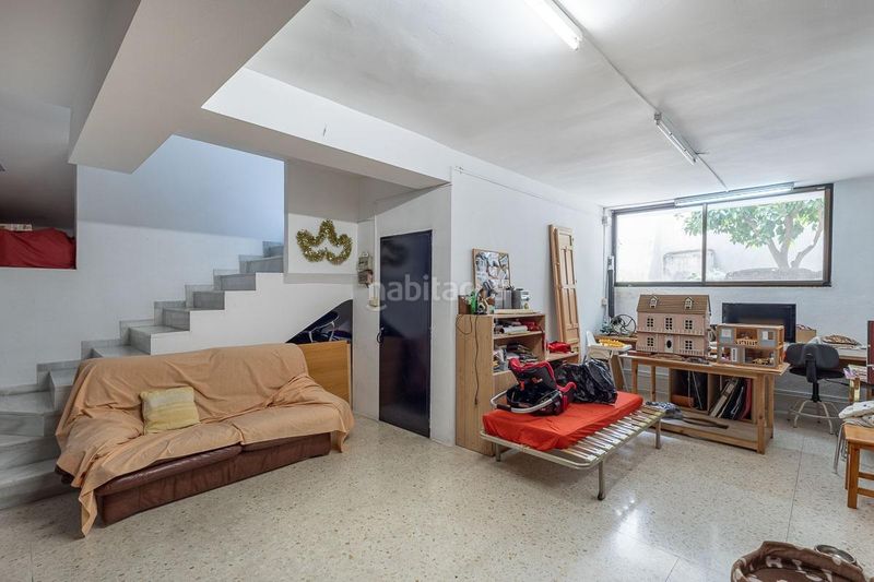 Foto e5688326-46a9-4a0e-9673-77ff1e678c0e. Casa amb aparcament a Bola de Oro Granada