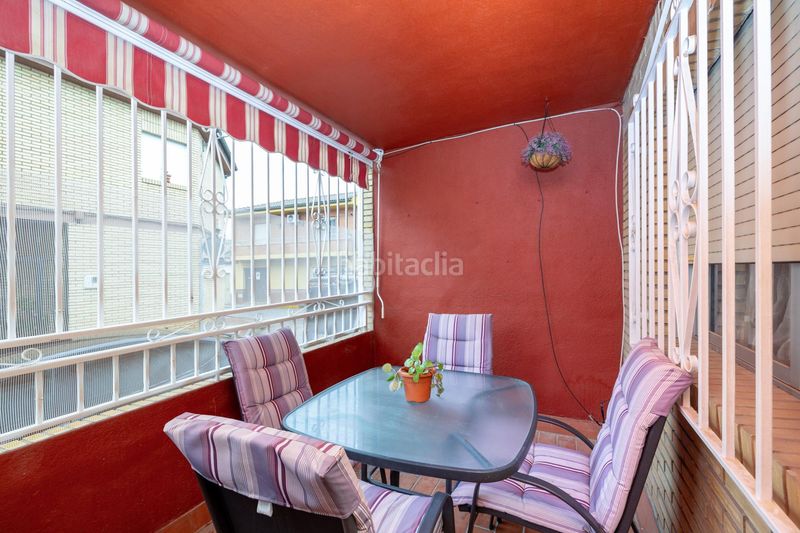 Foto 0e27ba0c-fd77-49fa-8382-ec5bb83f6dff. Casa adossada amb aparcament a Atarfe
