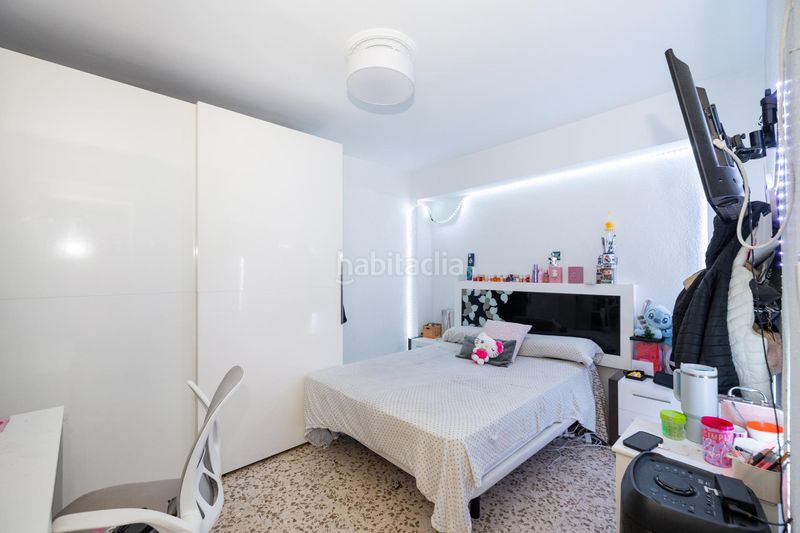 Foto cf807726-15c4-4a5c-b08f-3fc48abce3dd. Casa adossada amb aparcament a Atarfe