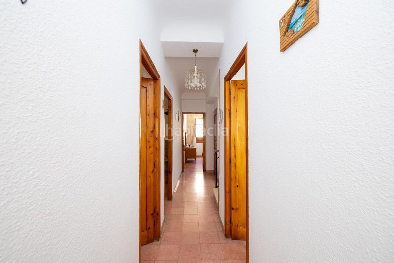 Foto 7414c0ed-0e8e-44ca-b62b-dd2aedf16d74. Casa aparellada a Lanjarón