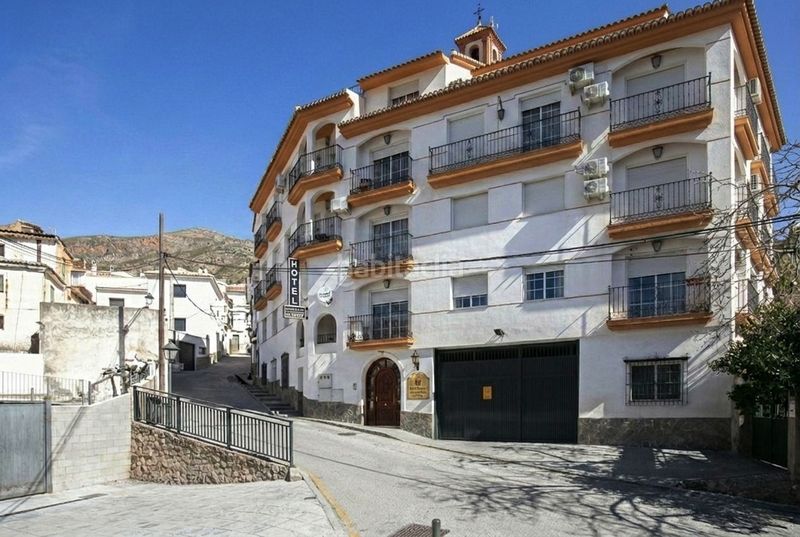 Foto 18a895d9-499b-4b1c-bc97-5a1d48d07e31. Edifici a Güéjar Sierra