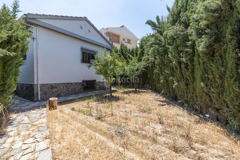 Foto 26809851-ed03-40ae-b0fe-5a5a95dabebd. Chalet en urbanizacion de los cerezos 31 chalet independiente en venta en urbanización los cerezos en Gójar
