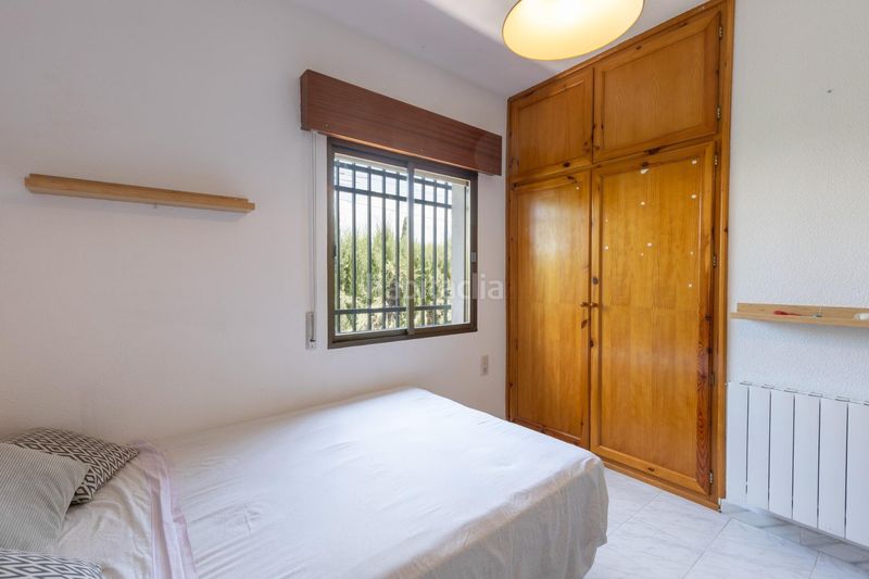 Foto 863b3d8e-d626-4114-b4a0-88a6a6571161. Chalet en urbanizacion de los cerezos 31 chalet independiente en venta en urbanización los cerezos en Gójar