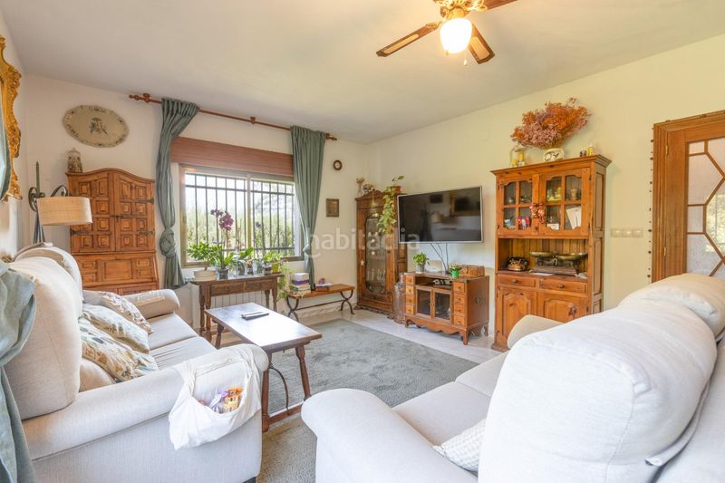 Foto c52bd62b-91ab-456c-9b3b-1ee922fc04b7. Chalet en urbanizacion de los cerezos 31 chalet independiente en venta en urbanización los cerezos en Gójar