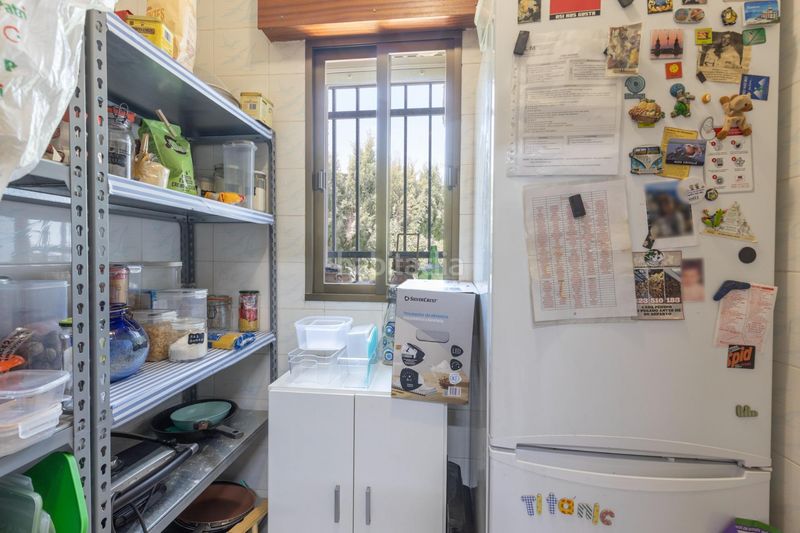 Foto c7b05ec2-a54f-4d67-9219-6aef072259c0. Chalet en urbanizacion de los cerezos 31 chalet independiente en venta en urbanización los cerezos en Gójar