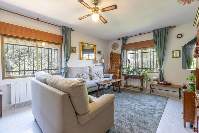 Foto e8a5d87d-2dc1-4814-8aa9-7afe97ebd809. Chalet en urbanizacion de los cerezos 31 chalet independiente en venta en urbanización los cerezos en Gójar
