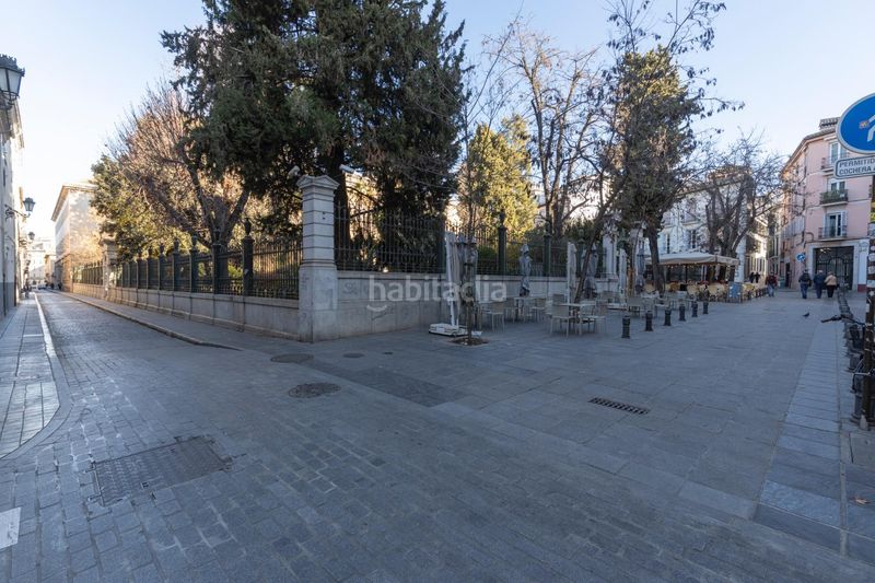 Foto a18a7f83-185a-4ef5-bb4a-e47a54a1d2d0. Casa a Centro - Sagrario Granada