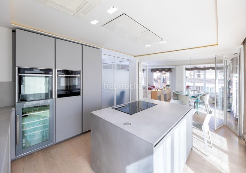 Foto 07644047-f1ca-45fd-a7f6-684d8409ad44. Piso exclusiva vivienda con vistas al palacio de los patos, junto recogidas, 4 dormitorios 3 baños en Granada