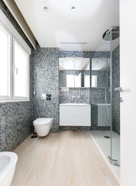 Foto 1ab2027f-4615-4de6-9c48-0636eda6bca2. Piso exclusiva vivienda con vistas al palacio de los patos, junto recogidas, 4 dormitorios 3 baños en Granada