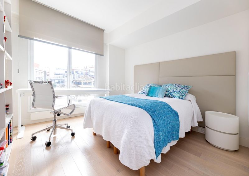 Foto 1dd71272-2124-429d-b672-bb609223dc16. Piso exclusiva vivienda con vistas al palacio de los patos, junto recogidas, 4 dormitorios 3 baños en Granada