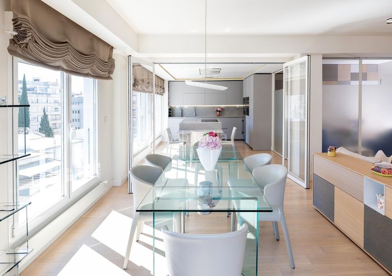 Foto 42c9fdc2-a136-4147-9575-998da5455327. Piso exclusiva vivienda con vistas al palacio de los patos, junto recogidas, 4 dormitorios 3 baños en Granada