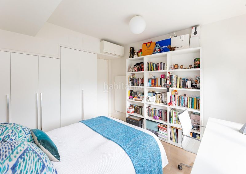 Foto 4ac75e38-f6ec-4033-9df8-7e34156d1574. Piso exclusiva vivienda con vistas al palacio de los patos, junto recogidas, 4 dormitorios 3 baños en Granada