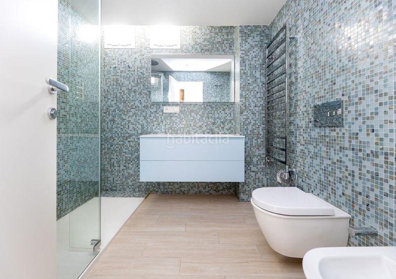 Foto 6b39c249-db34-4b45-aca2-52b61a40a046. Piso exclusiva vivienda con vistas al palacio de los patos, junto recogidas, 4 dormitorios 3 baños en Granada