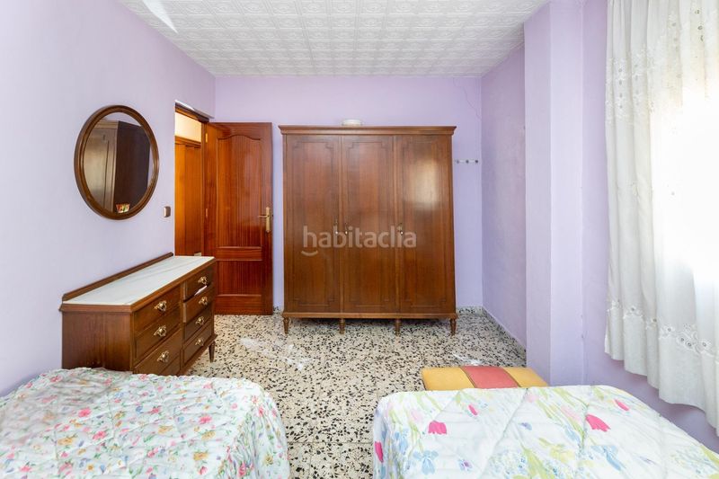 Foto 8e7be2c7-a13b-4b19-91fa-32a13281183d. Edifici a Barrio de Zaidín Granada