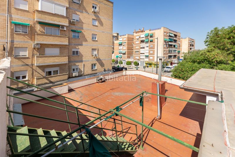 Foto a712ec2d-37f8-4423-bb5a-de3ac846301b. Edifici a Barrio de Zaidín Granada