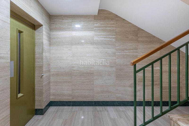 Foto c7abd7c3-a6d8-4847-b4b0-4e6b9fdef104. Pis amb aparcament a Pajaritos Granada