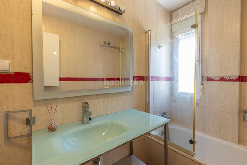 Foto 489a45ac-c6d2-4e33-a3bf-74239b0d398e. Casa adossada amb calefacció aparcament piscina a Santa Fe
